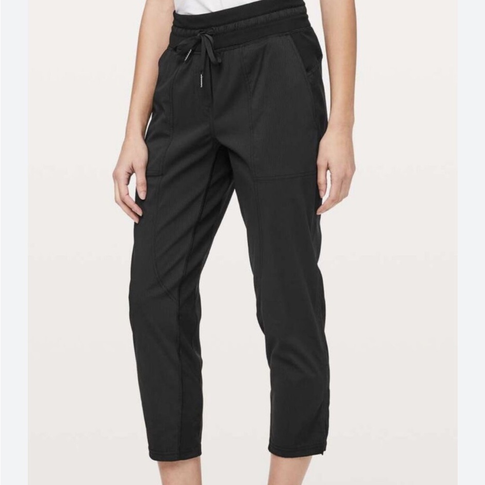 Lululemon studio pants
